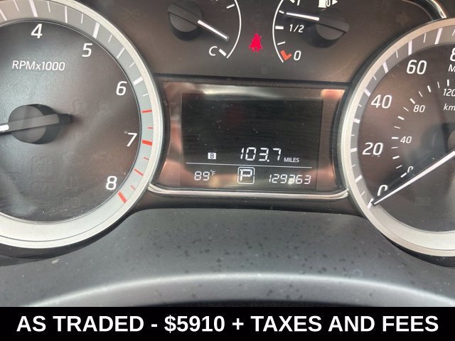 Used 2015 Gray Nissan S image 11