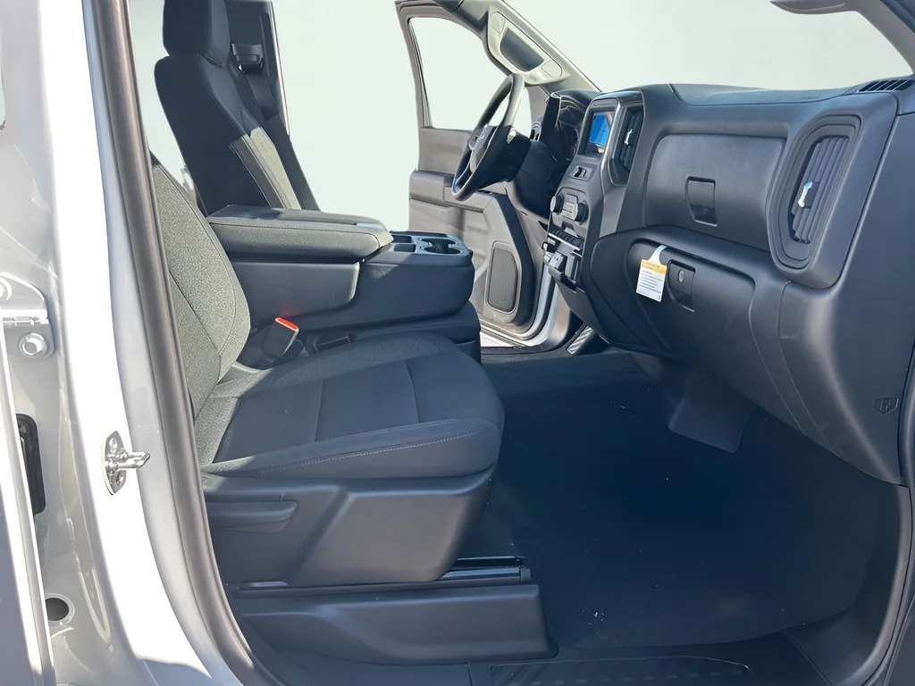 New 2026 Summit White Chevrolet Custom Trail Boss image 24