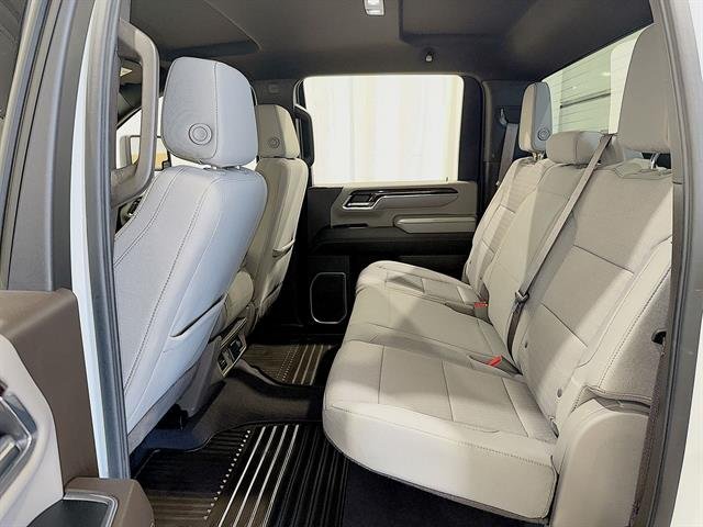 Used 2024 Summit White GMC SLE image 22