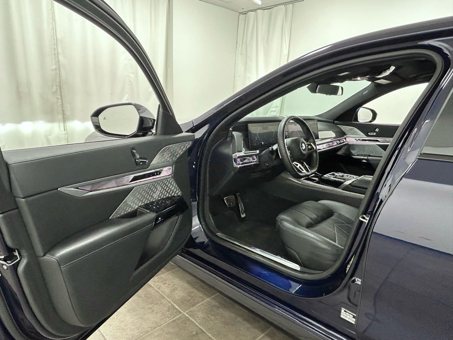 Used 2023 Tanzanite Blue II Metallic BMW 760i xDrive image 24