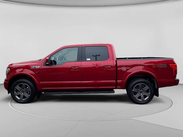 Used 2020  Ford Lariat image 2