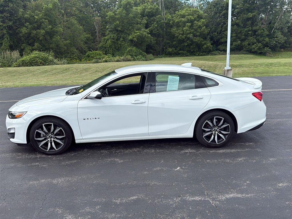Used 2021 Summit White Chevrolet RS image 20