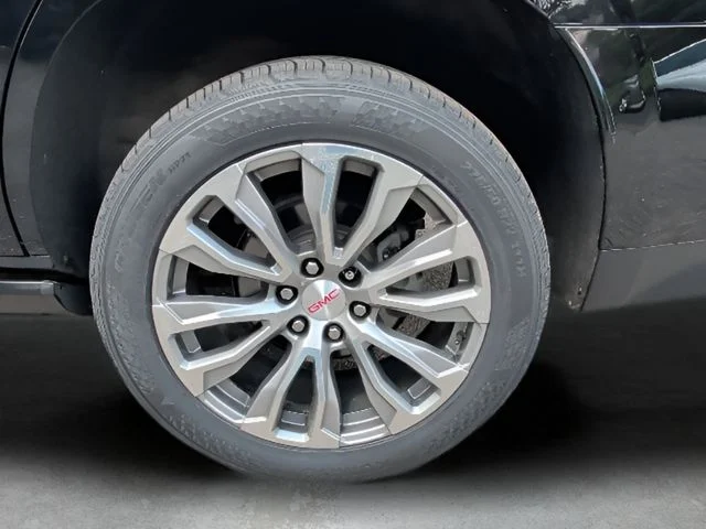 Used 2021 Black GMC Denali image 9