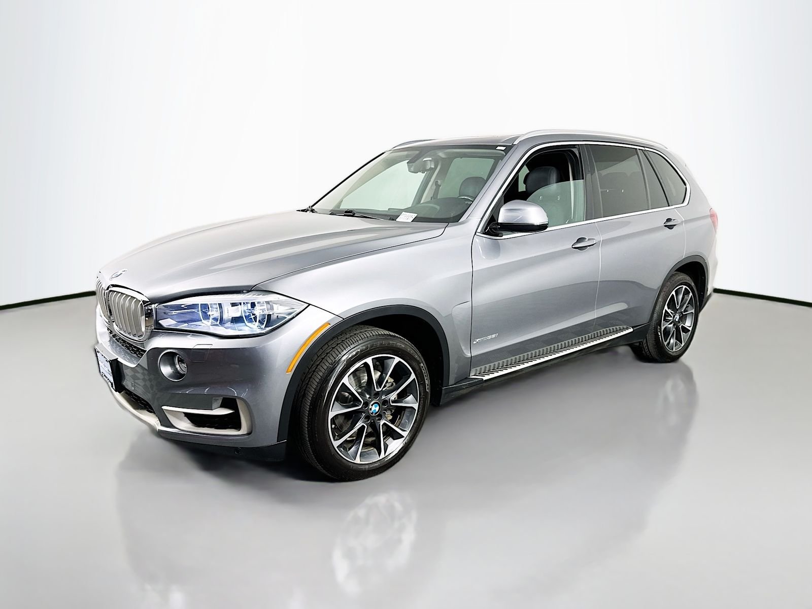 Used 2016 Space Gray Metallic BMW xDrive35i image 2