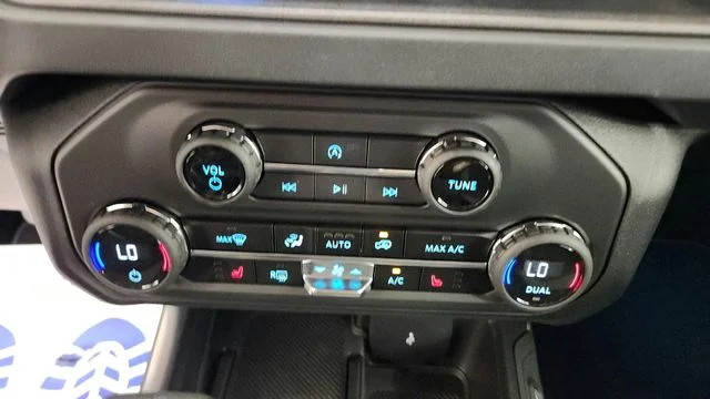 New 2026 Velocity Blue Metallic Ford Big Bend® image 19