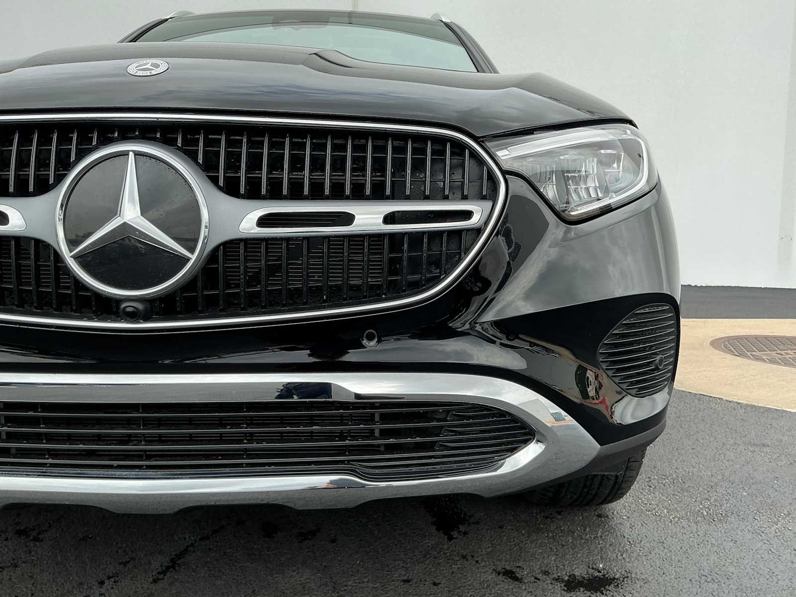 Certified Used 2026 Black Mercedes-Benz GLC 300 image 7