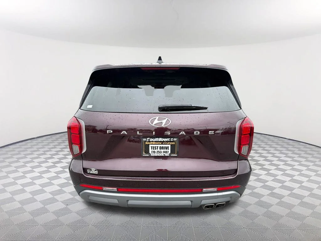 Used 2023 Red Hyundai SEL image 6