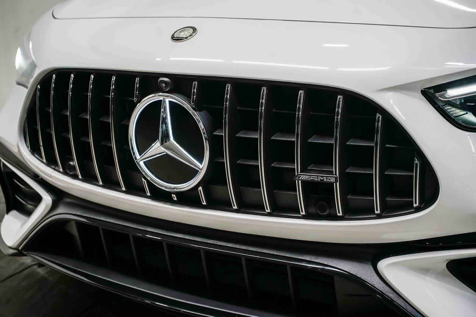 New 2026 MANUFAKTUR Moonlight White Metallic Mercedes-Benz AMG® CLE 53 image 8