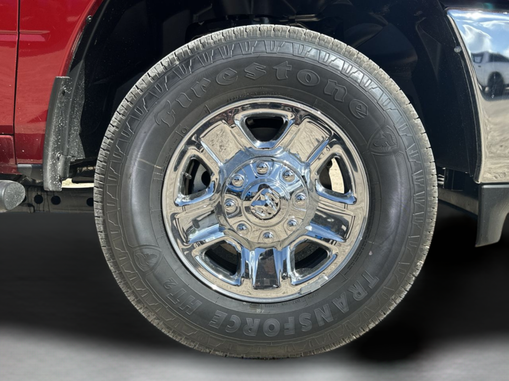 New 2026 Molten Red Pearl-Coat Exterior Paint RAM Tradesman image 43