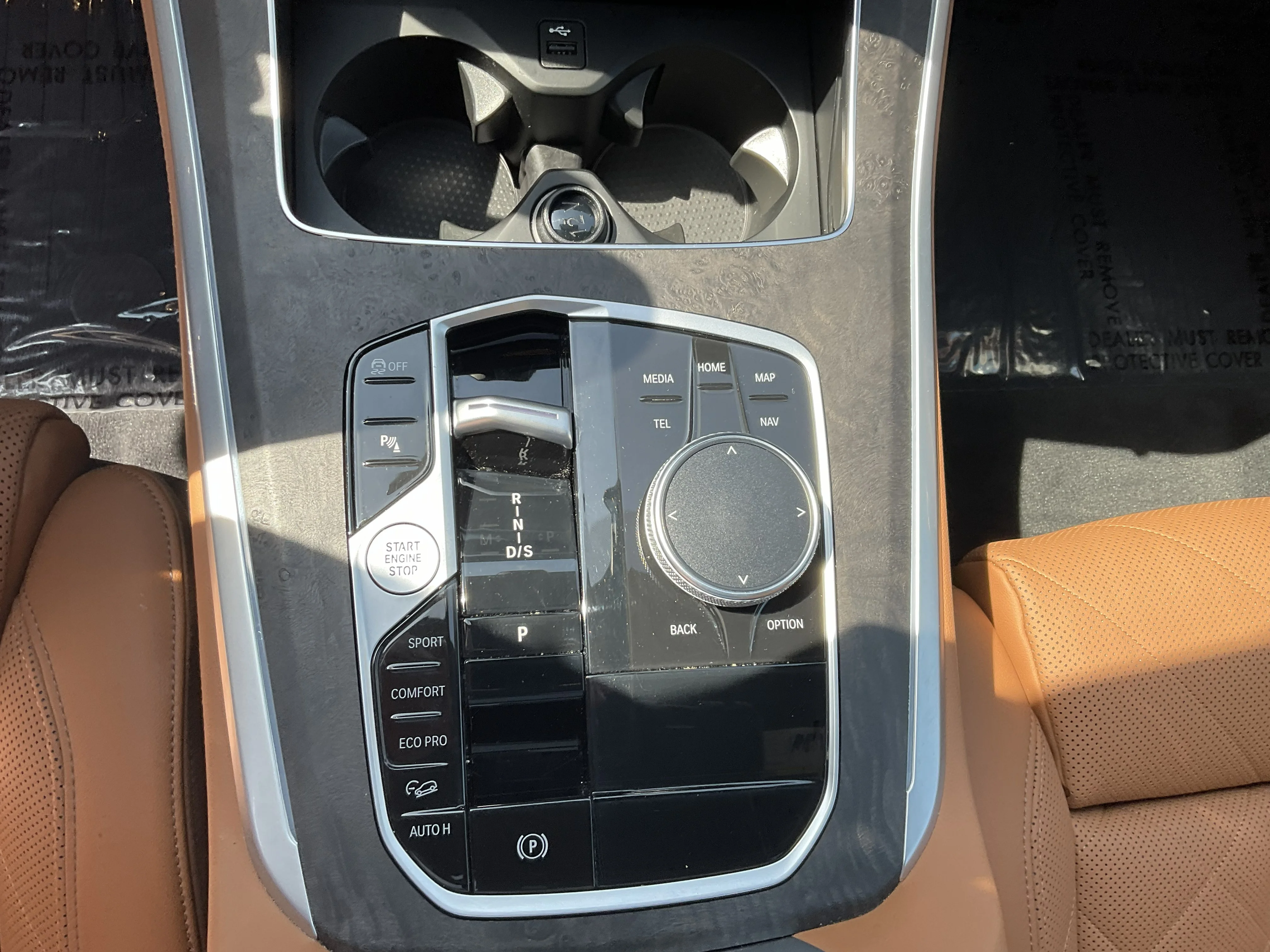 Certified Used 2024 Black Sapphire Metallic BMW xDrive40i image 18
