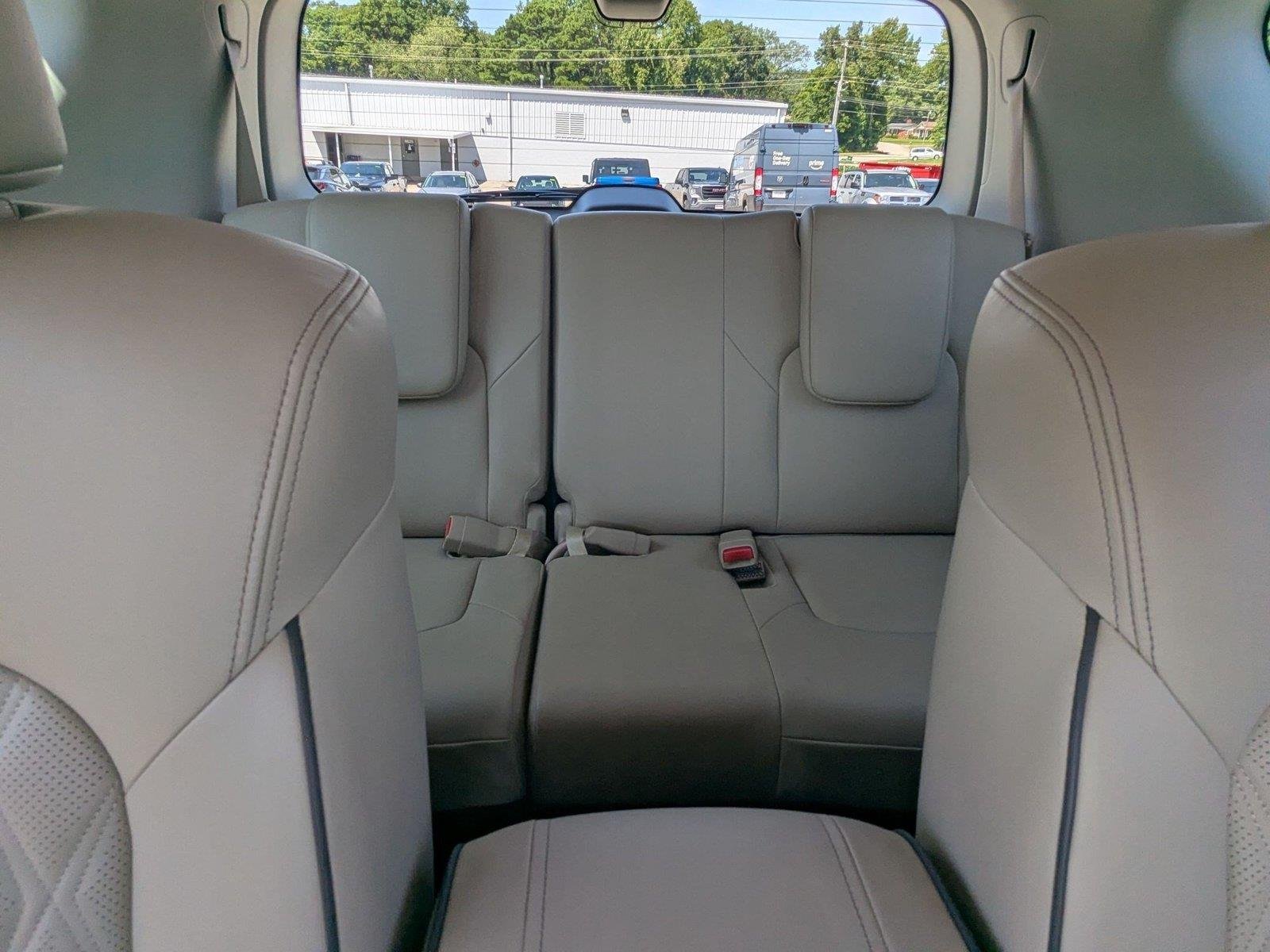 Certified Used 2023 Coulis Red Pearl Nissan Platinum image 24