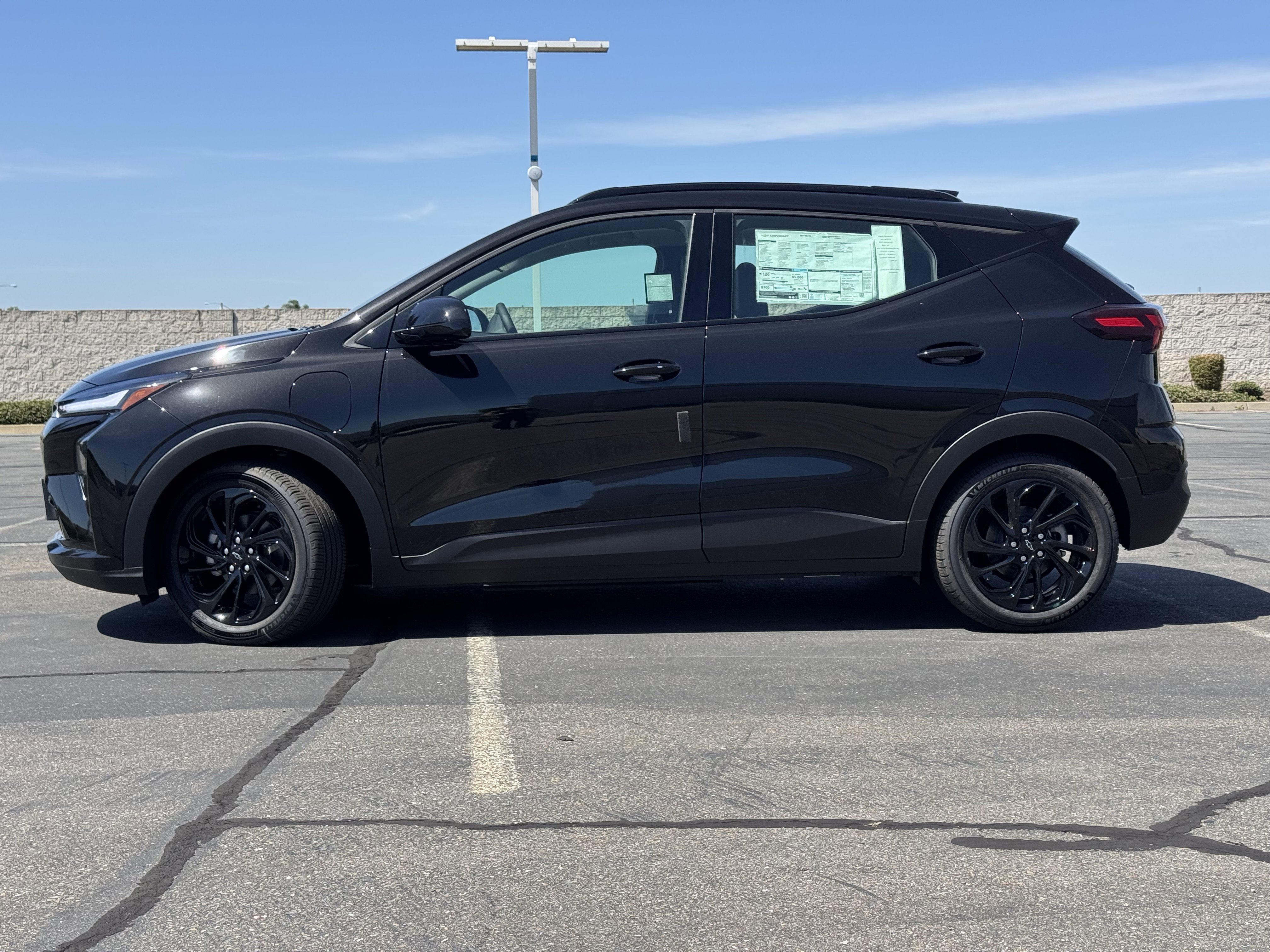 2027 Chevrolet Bolt RS - Photo 4