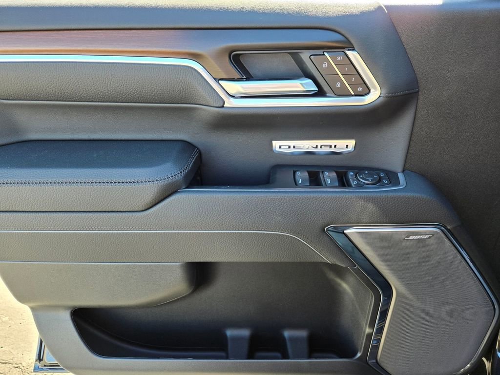 2026 GMC Sierra 1500 Denali - Photo 10