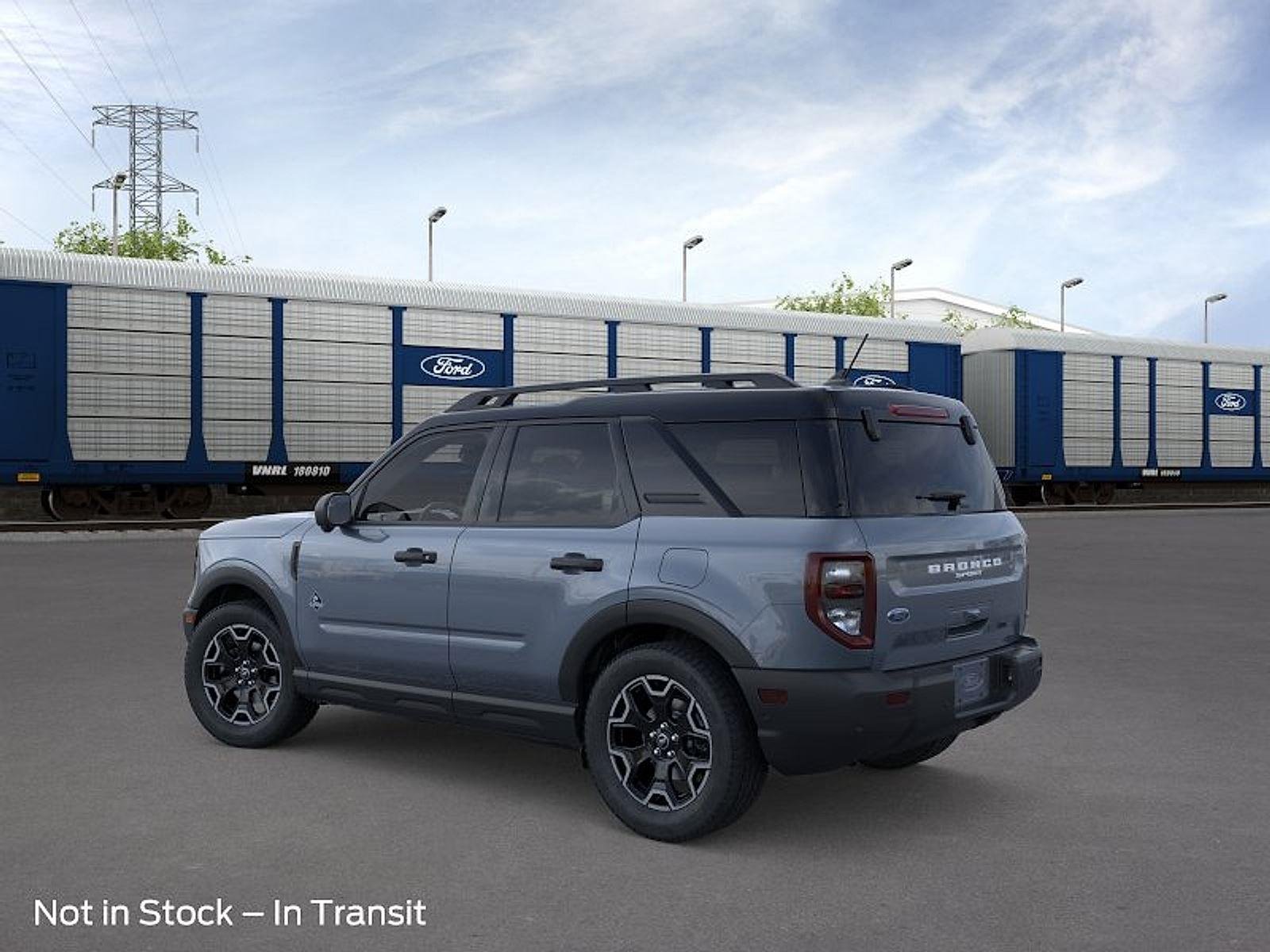 New 2026 Azure Gray Metallic Tri-Coat Ford Outer Banks® image 4