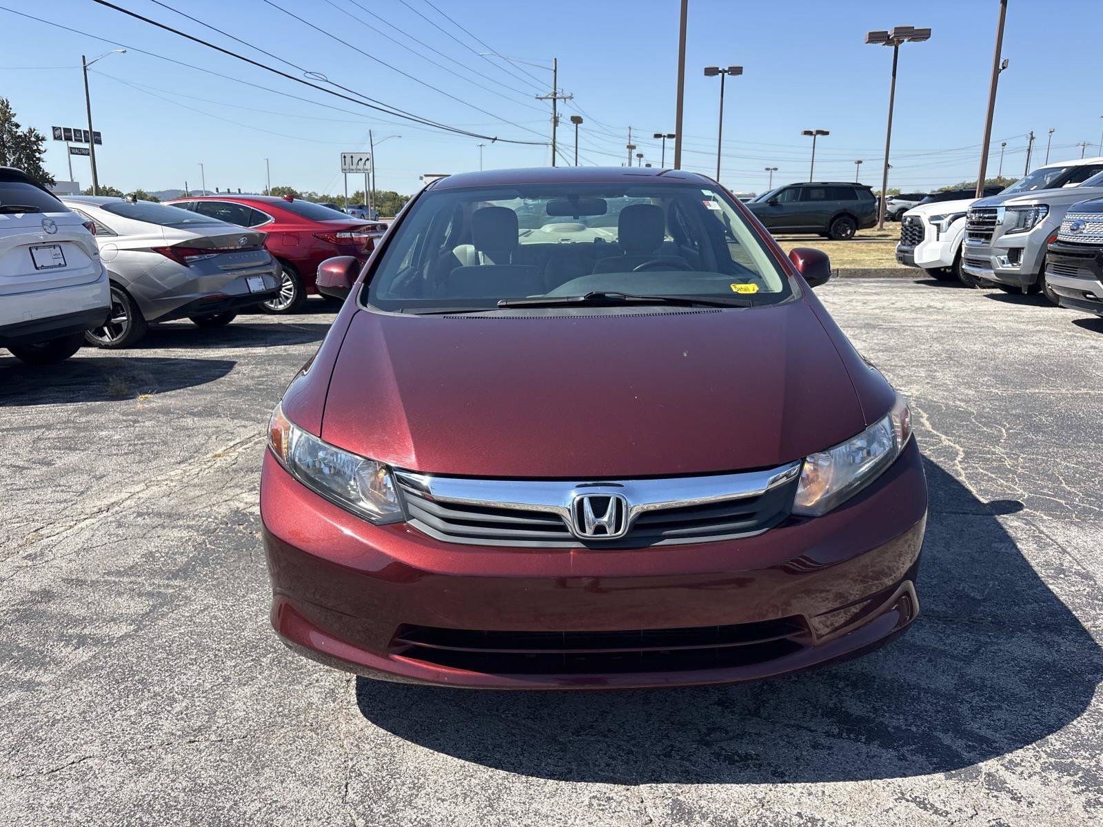 Used 2012  Honda LX image 2