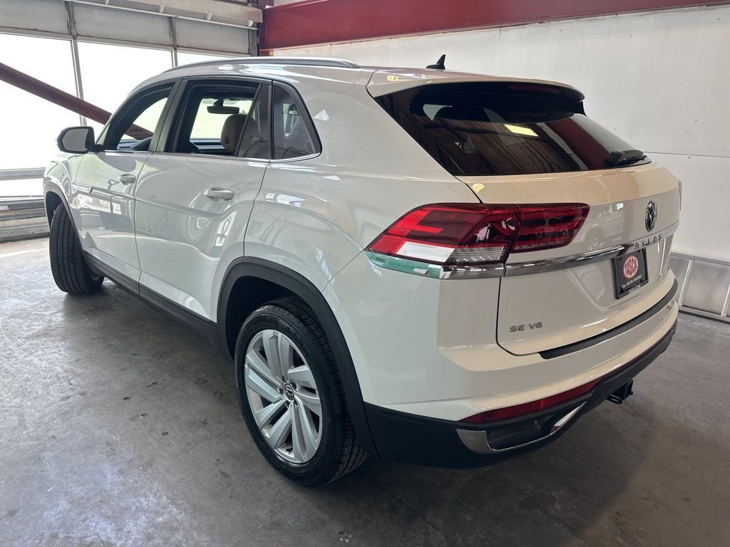 Used 2020 White Volkswagen 3.6L V6 SE w/Technology image 3
