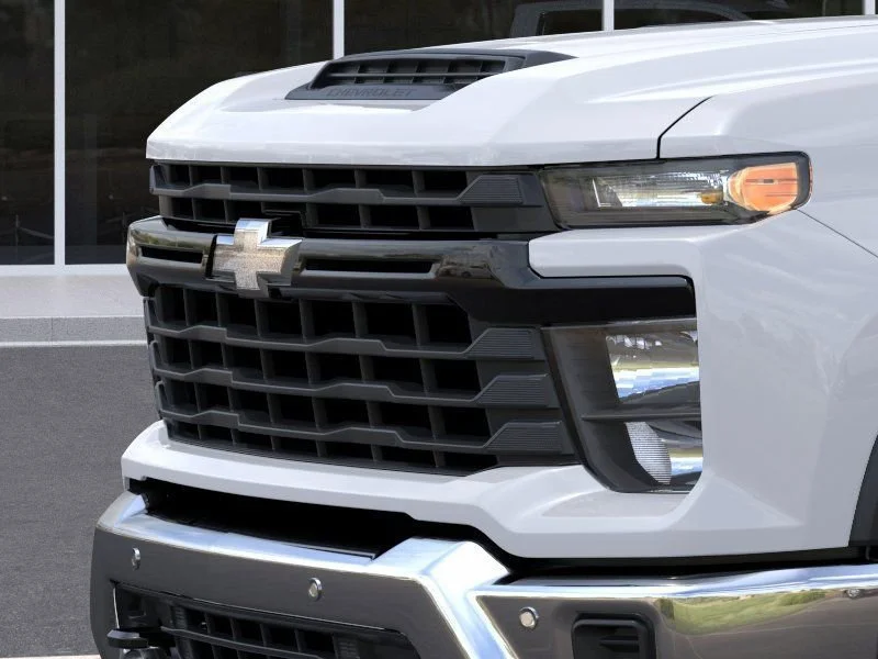 New 2026 Summit White Chevrolet WT image 13