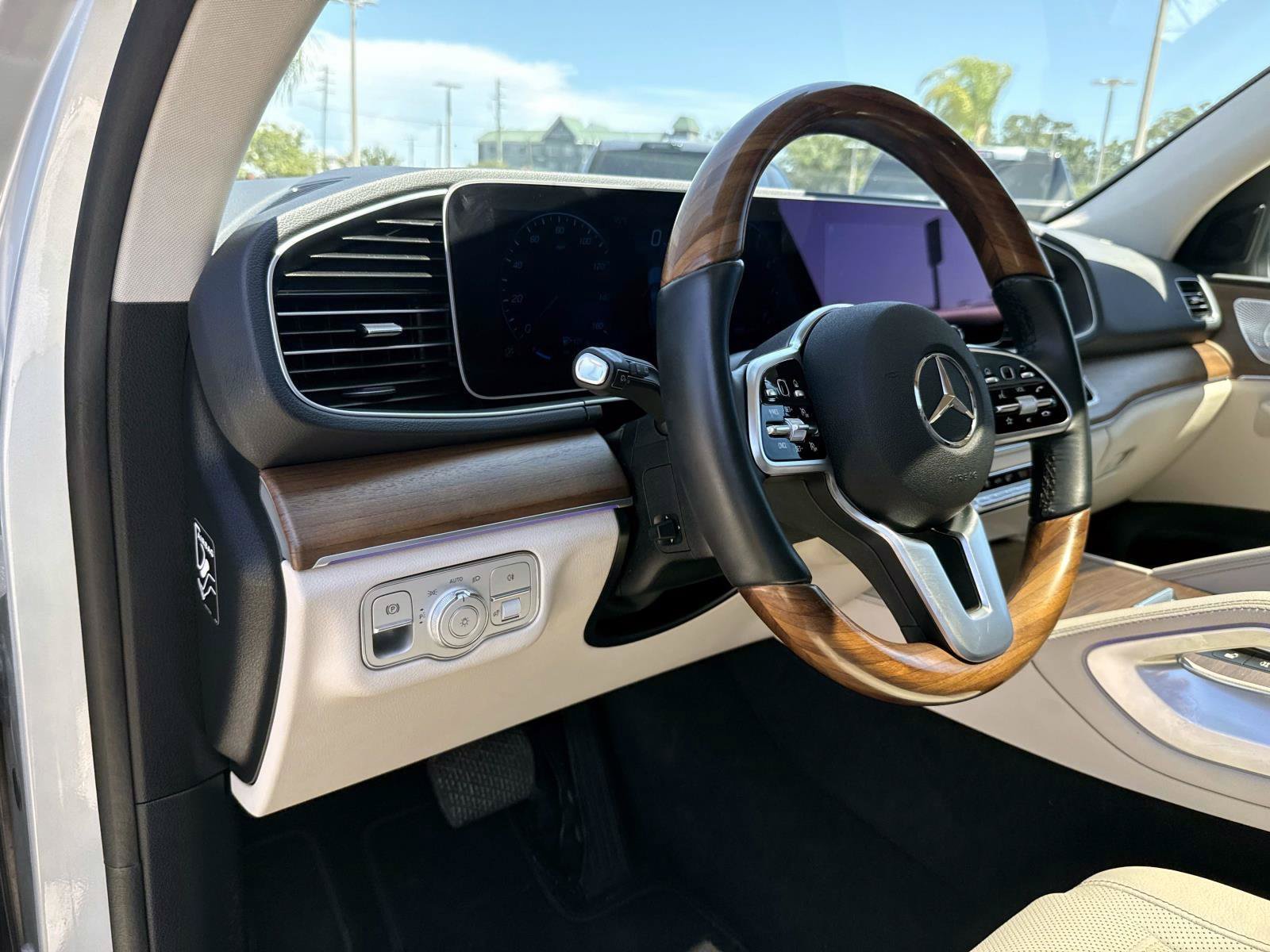 Certified Used 2022 Silver Mercedes-Benz 450 image 19