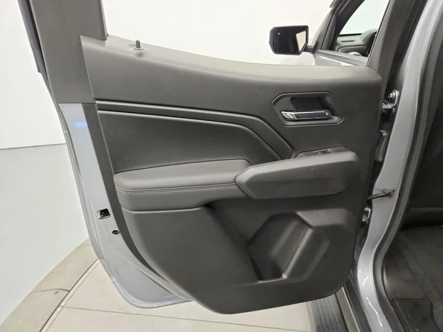 Used 2023 Gray Chevrolet LT image 31