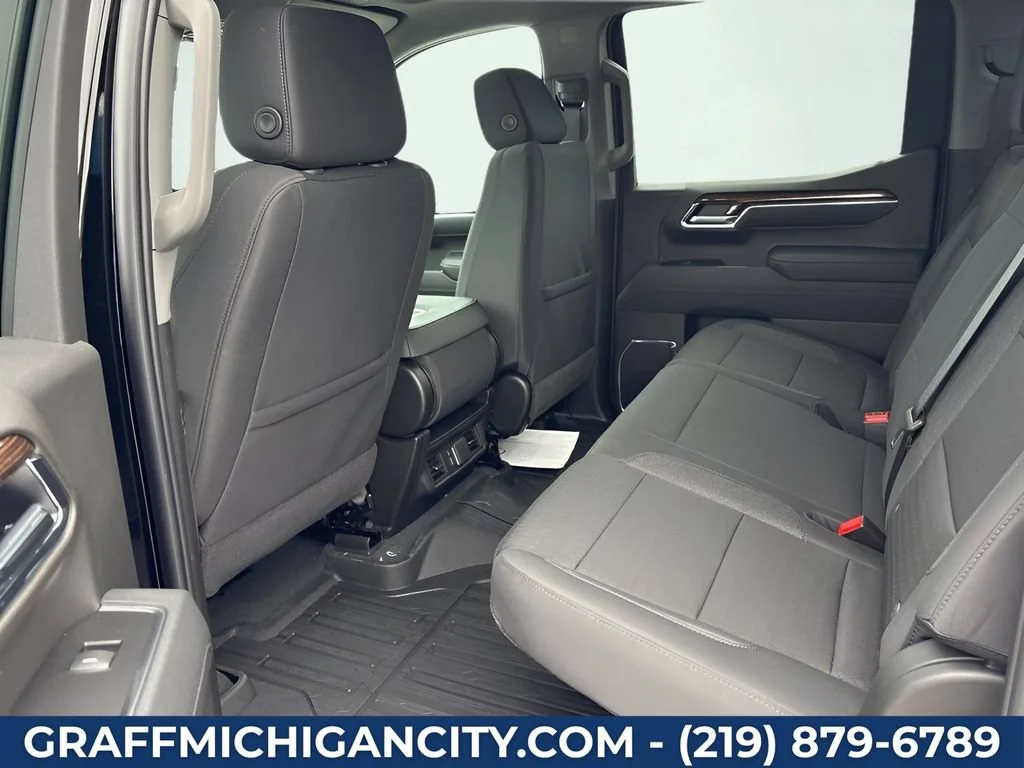 2026 GMC Sierra 1500 SLE - Photo 9