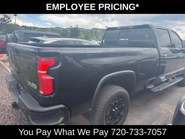 Used 2024 Black Chevrolet High Country image 4