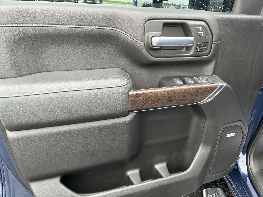 Used 2022 Blue GMC Denali image 13