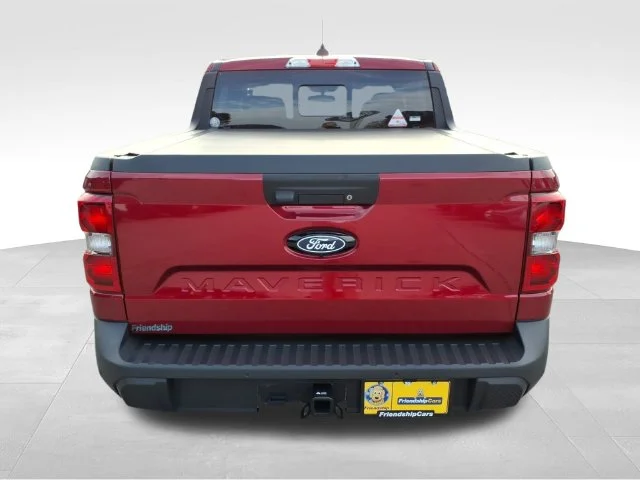 Used 2025 Red Ford Lariat image 10
