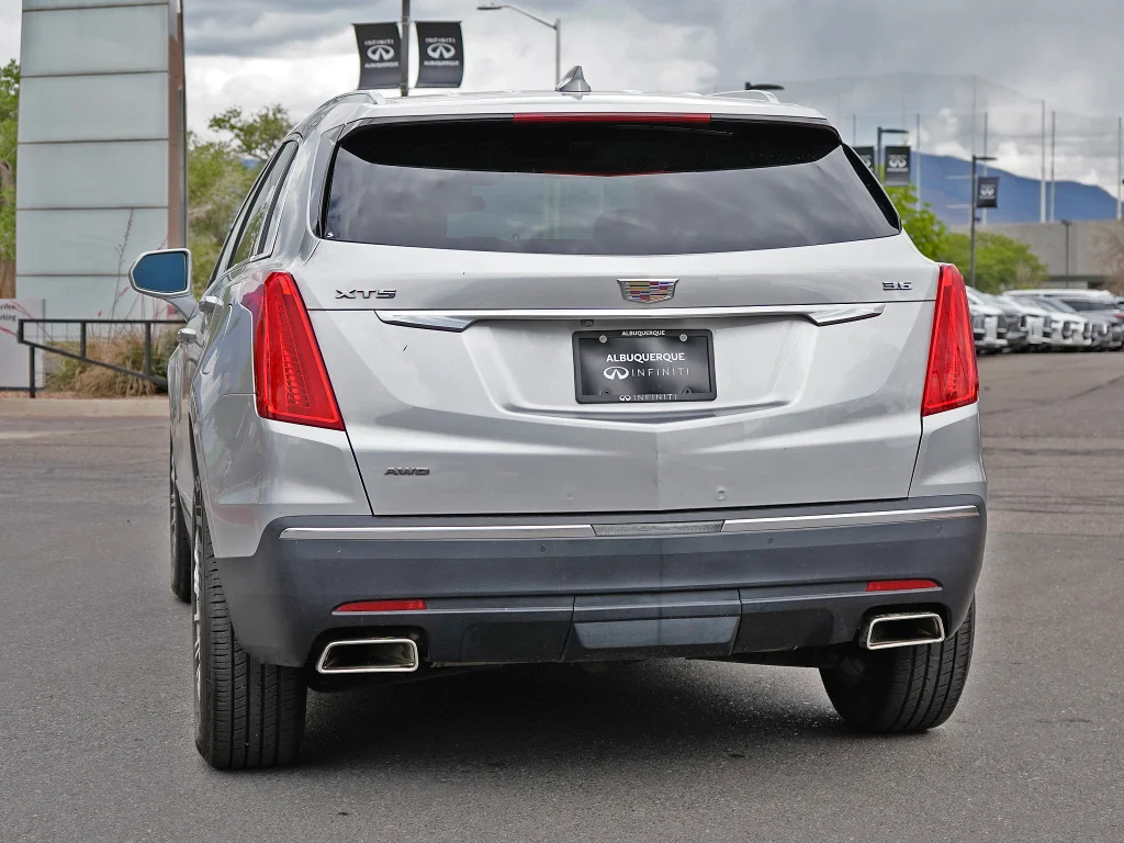 Used 2019 Radiant Silver Metallic Cadillac Luxury AWD image 8