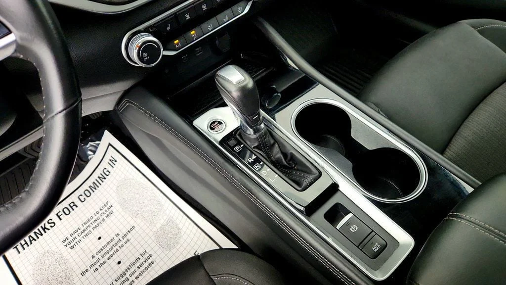 Used 2023 Brilliant Silver Metallic Nissan 2.5 SV Sedan image 17