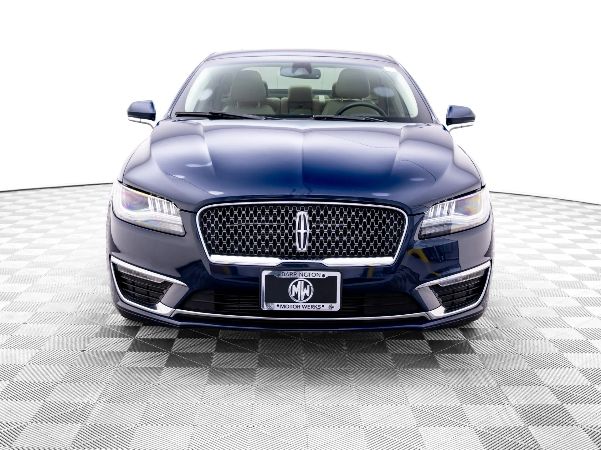 Used 2018 Blue Lincoln Reserve image 10