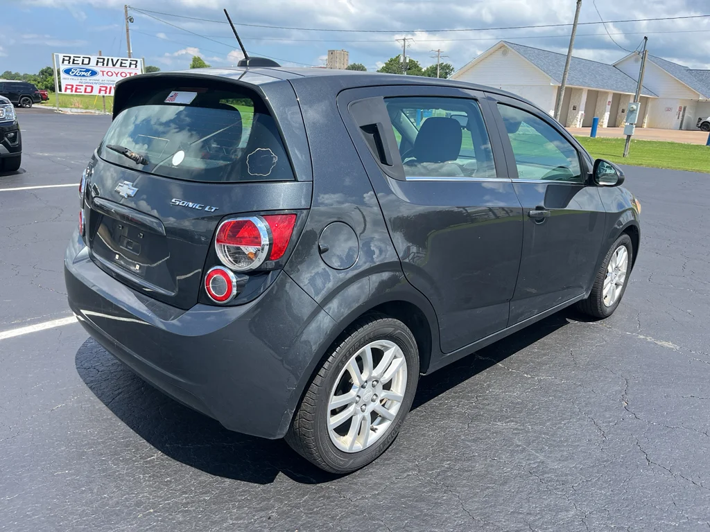 Used 2016 Nightfall Gray Metallic Chevrolet LT image 5