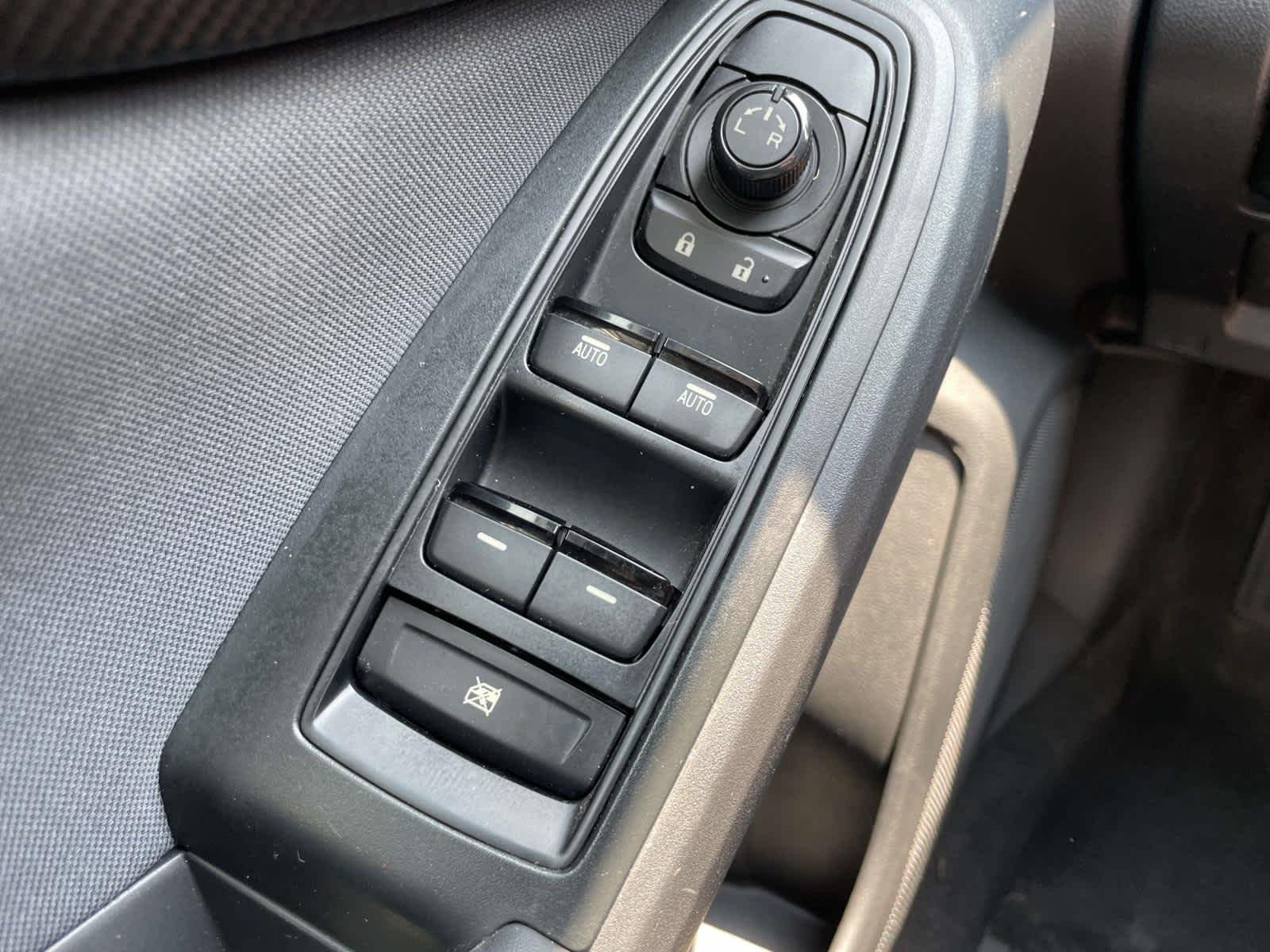 Used 2019 Ice Silver Metallic Subaru Premium image 29