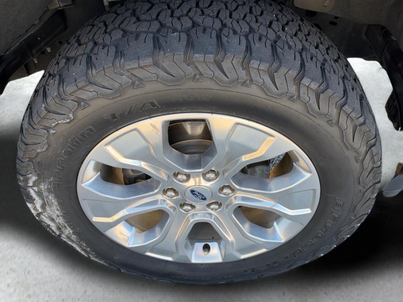 Used 2021 Carbonized Gray Metallic Ford Platinum image 10