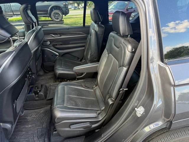 Certified Used 2023 Gray Metallic Jeep Overland image 9
