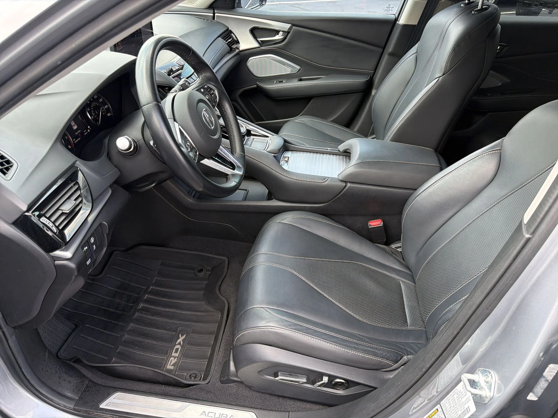 Certified Used 2023 Silver Acura Technology Package image 19