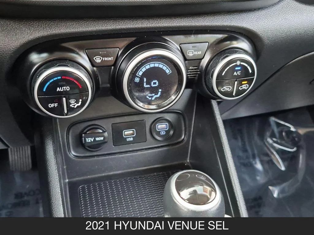 Used 2021 Silver Hyundai SEL image 22