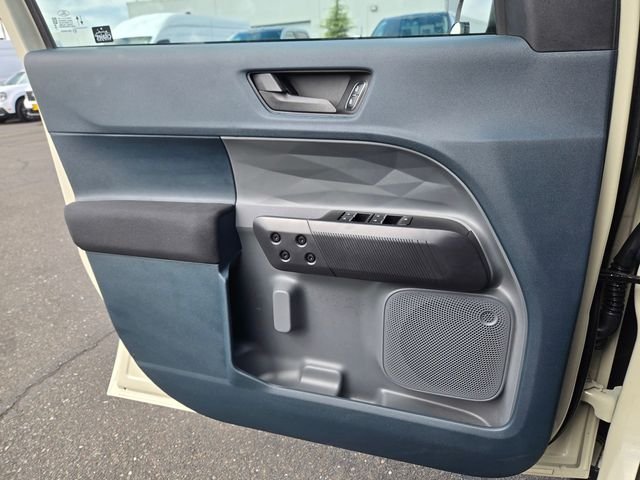Used 2025 Beige Ford XL image 12