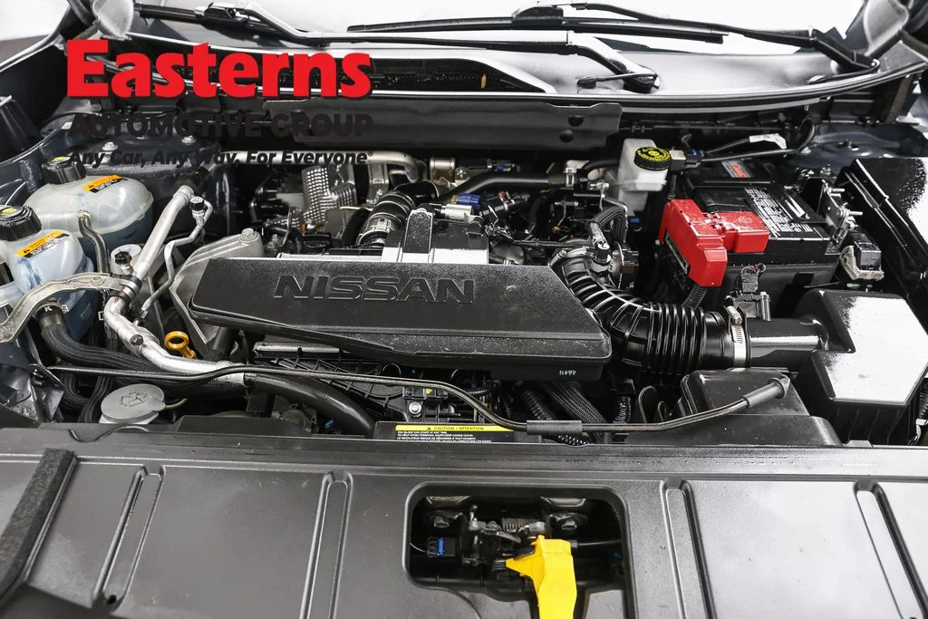 Used 2024 Gray Nissan S image 7