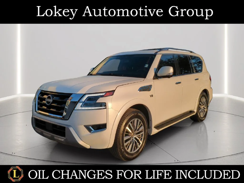 Used 2022 White Nissan SL image 1