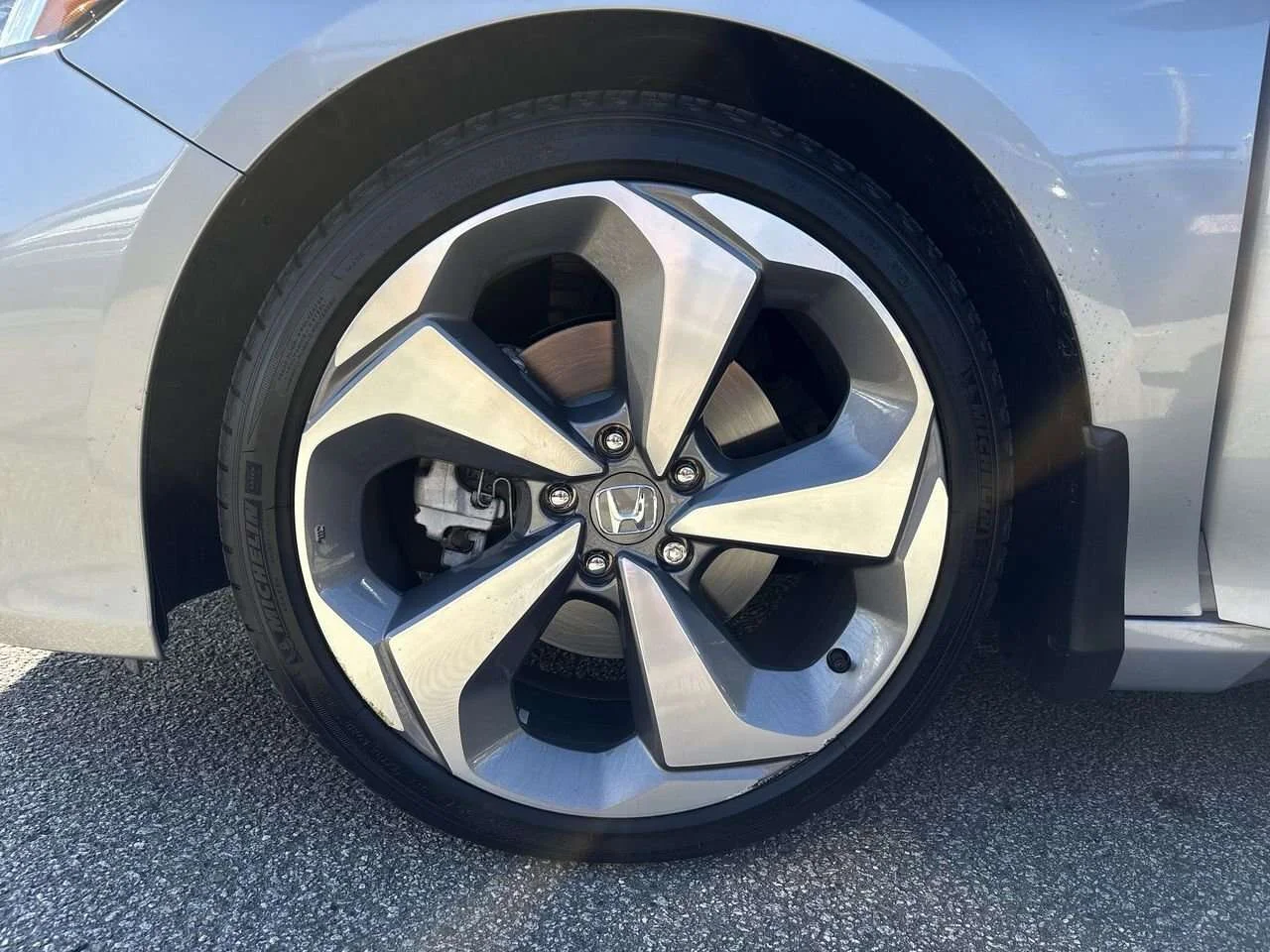 Used 2019 Lunar Silver Metallic Honda Sedan Sport CVT Dilawri Certified   No Accident image 18