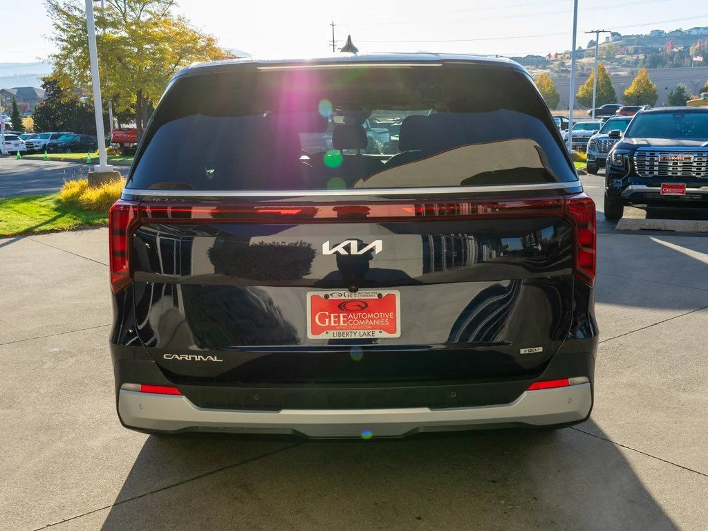 New 2026 Deep Chroma Blue Kia LXS image 6