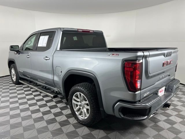 Used 2023 Silver GMC Elevation image 5