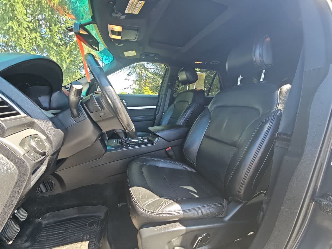 Used 2017 Smoked Quartz Metallic Tinted Clearcoat Ford XLT image 13