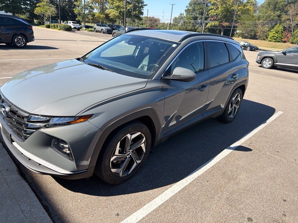 Used 2024 Gray Hyundai SEL image 2