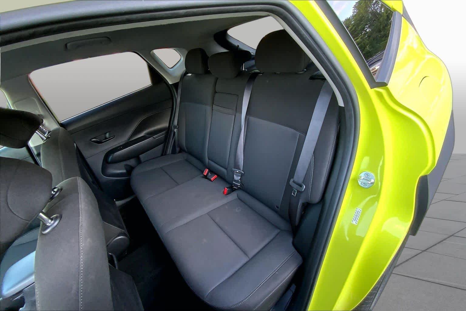 Used 2024 Neoteric Yellow Hyundai SEL image 18