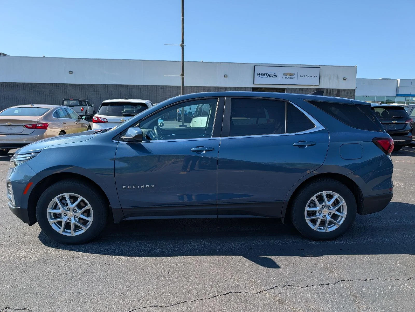 Used 2024 Lakeshore Blue Metallic Chevrolet LT image 5
