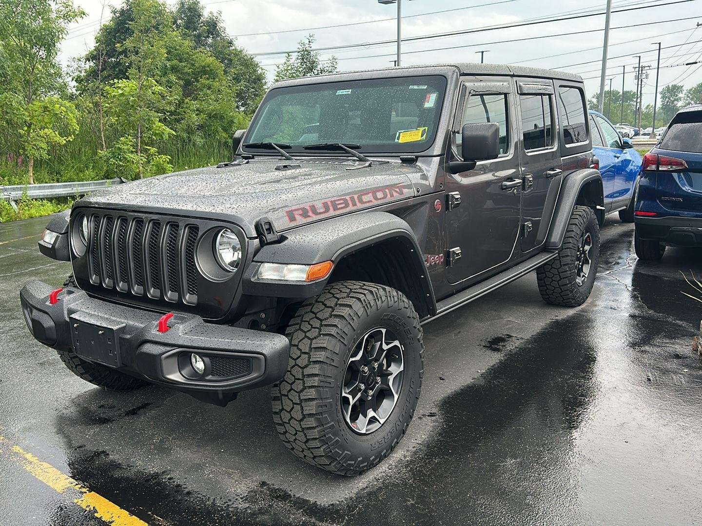 Used 2023 Granite Crystal Metallic Clearcoat Jeep Rubicon image 5