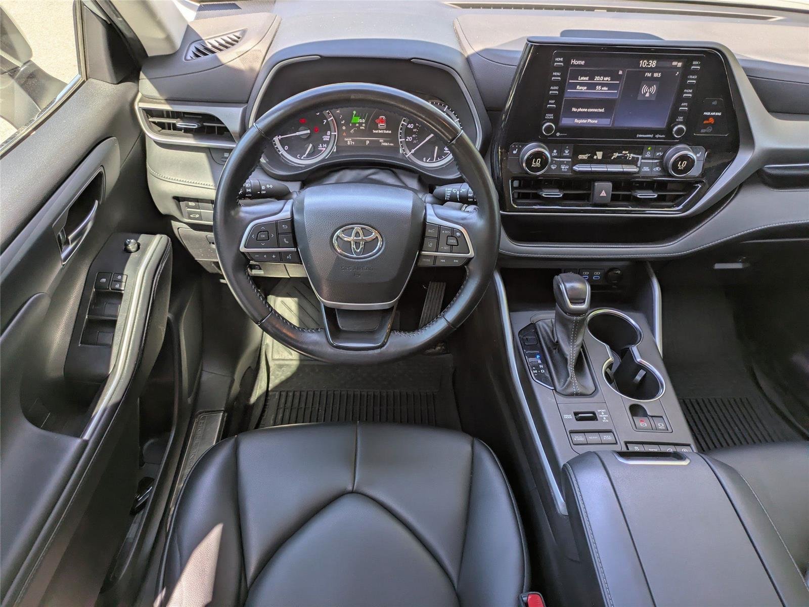 Used 2022 Wind Chill Pearl Toyota XLE image 19