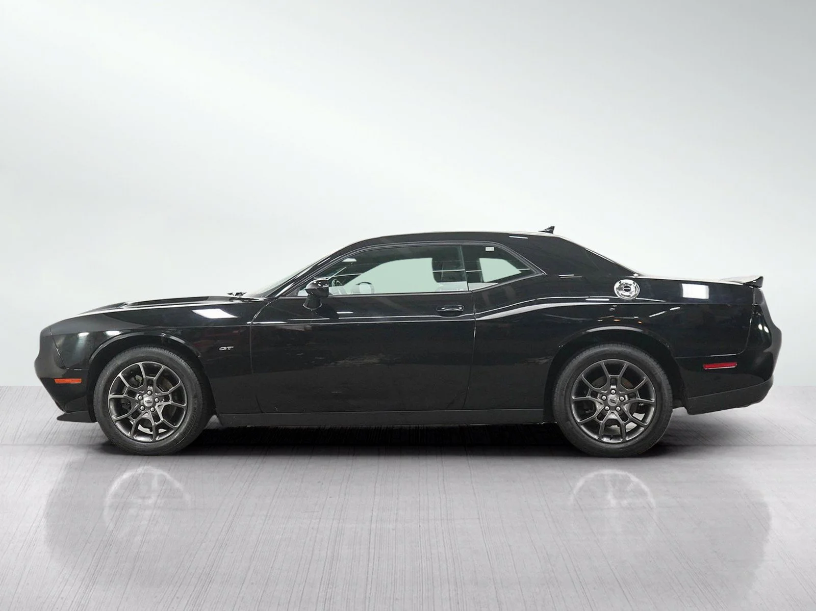 Used 2018 Dodge Challenger GT with VIN 2C3CDZGG6JH256928 for sale in Burnsville, Minnesota