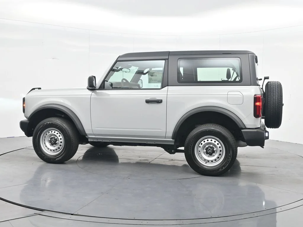 New 2026 Avalanche Gray Ford Base image 10